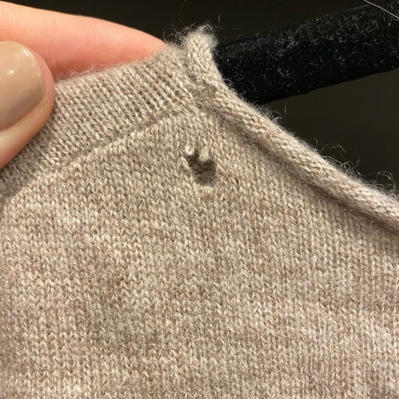 Skull Cashmere sweater! - Picture 3 of 4